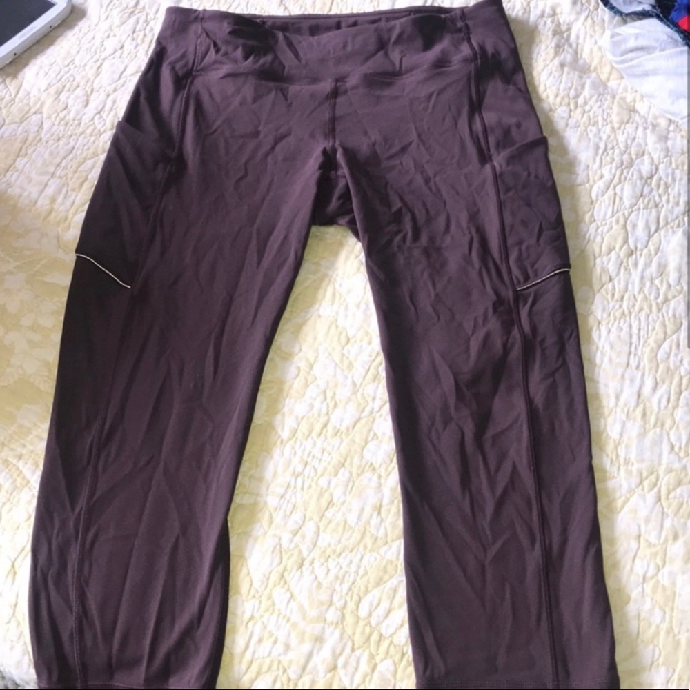 Lululemon - Picture 2 of 4
